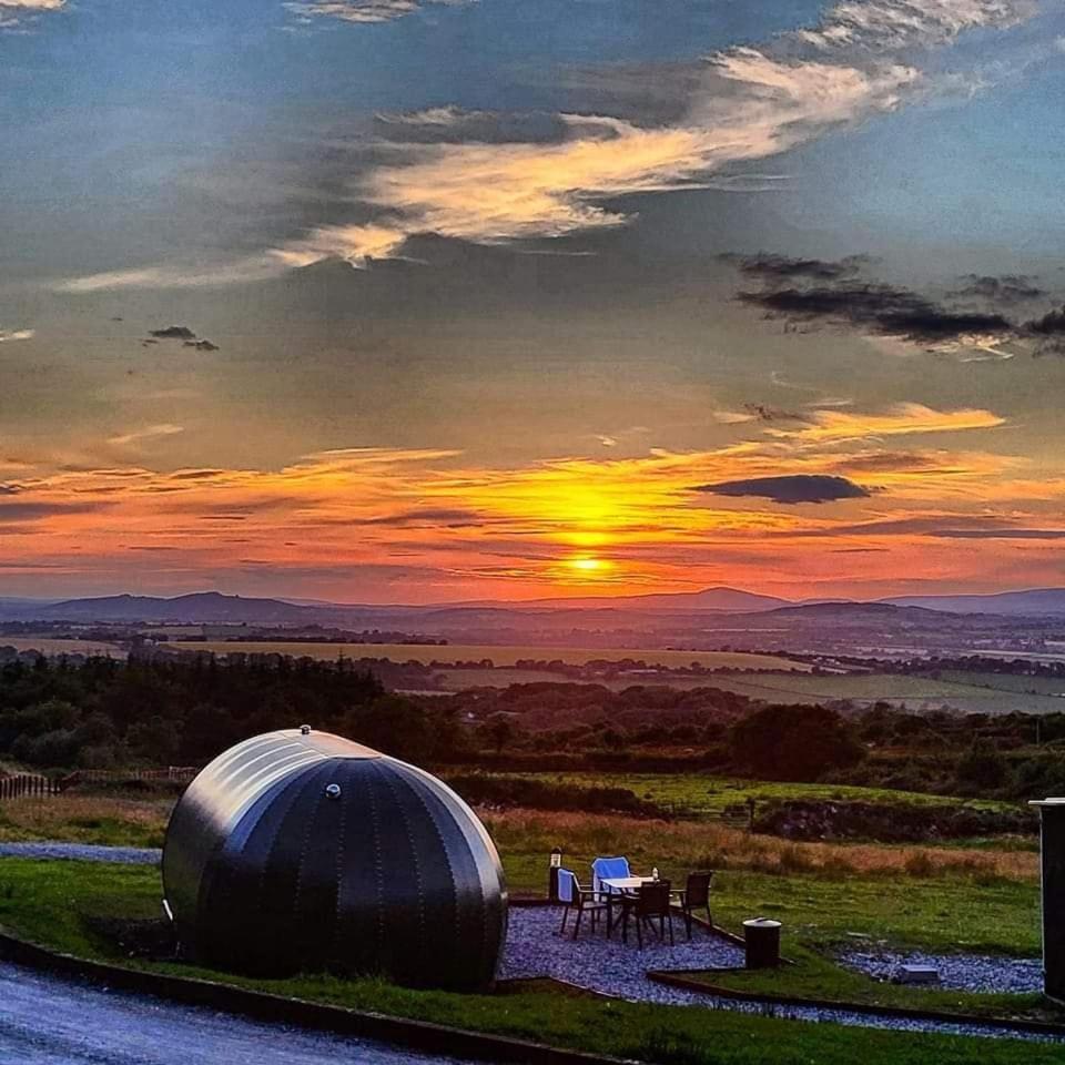 Forth Mountain Glamping Ballintlea Екстериор снимка